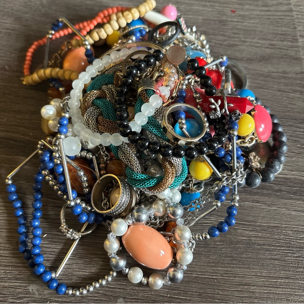 Costume Jewelry Lot, Mixed Pieces